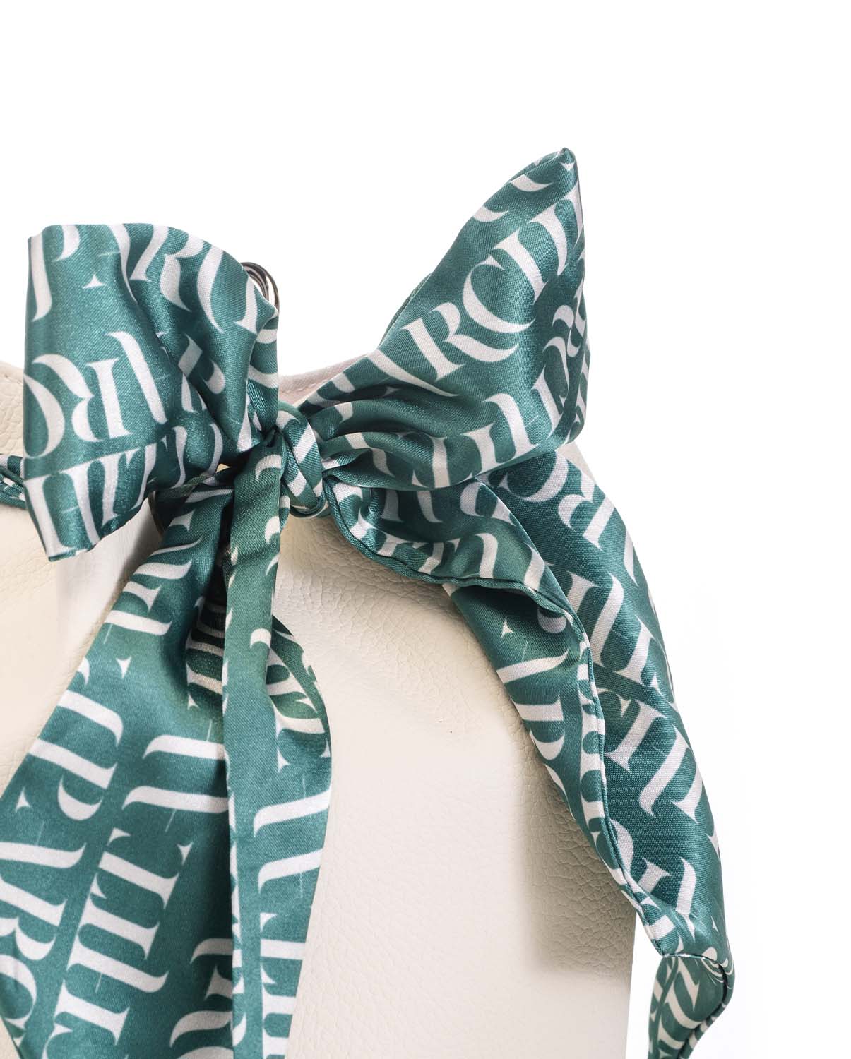 Vilma Ivory x Verde